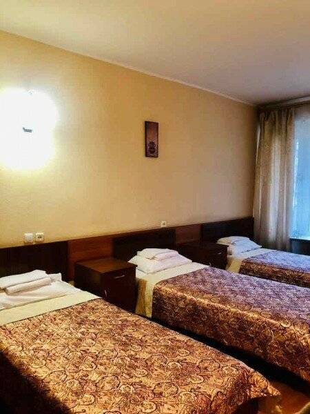 Трехместный стандарт (три односпальные кровати)